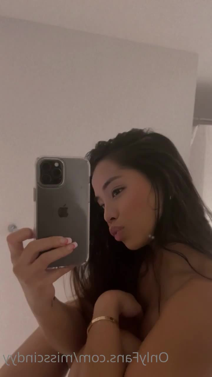 Cindy [ misscindyy ] - Finally starting to feel a little better, hoping to be well enough to - ePornLeak