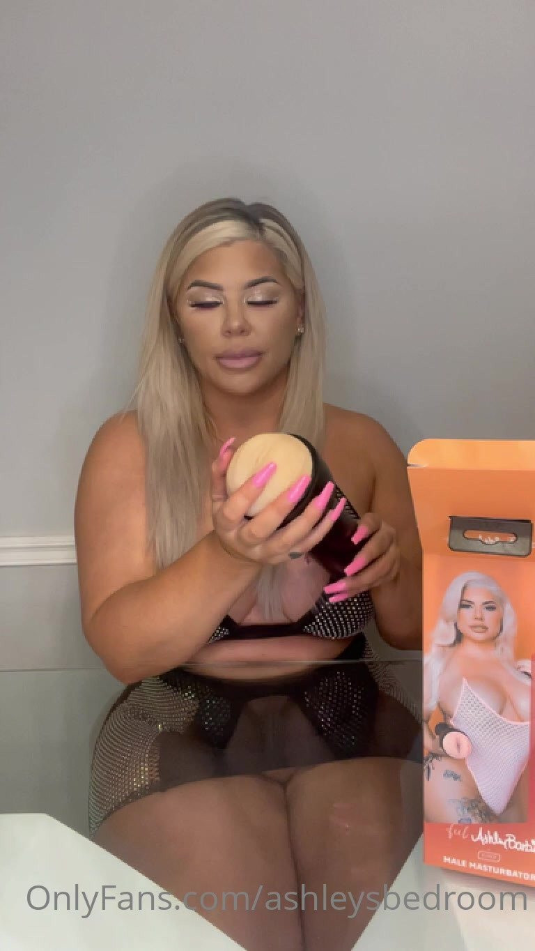 💦 Ashley Barbie 😈😈 All Access 💦 [ ashleysbedroom ] - Sending out a 🔥🔥🔥 solo anal scene later today! Don’t
