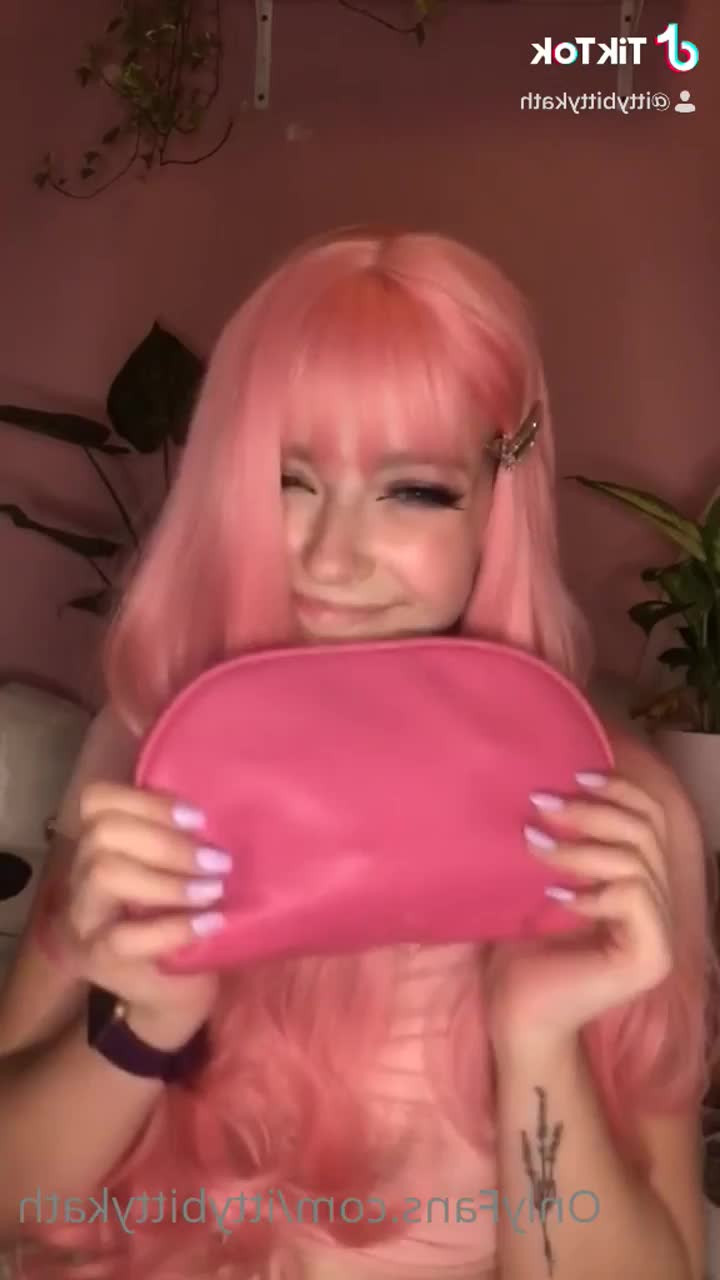 ♡Feya Fern♡ [ feyafern ] - Blue headed cutie 💦