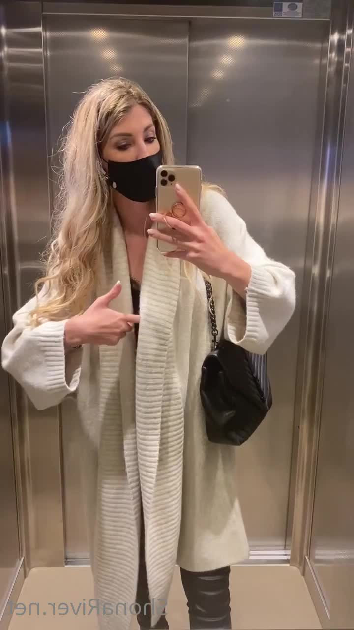 Shona River ✨VIP [ shonariver ] - Like this to see me fucking myself with it … 💦 - ePornLeak