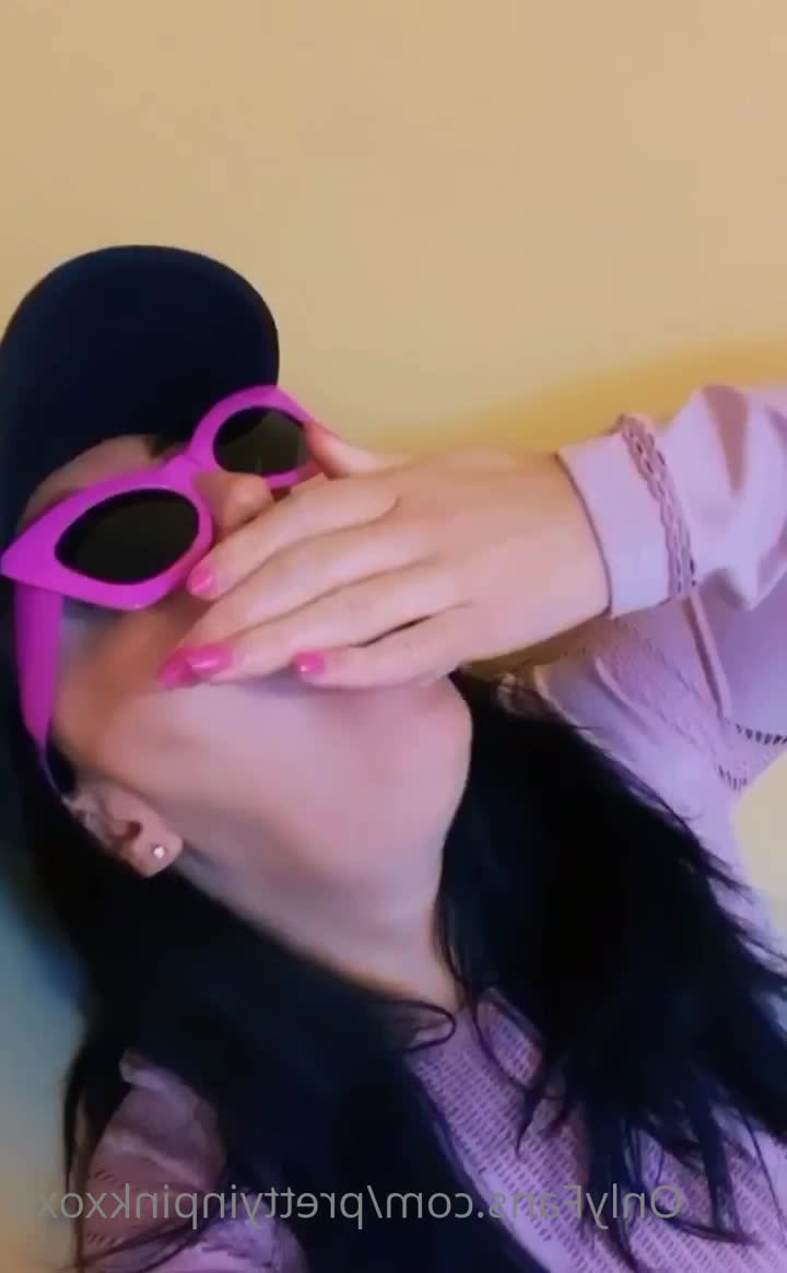 prettyinpinkxoxo - Sunshine  tits out  and fresh fruit  Your girl is a happy camper - ePornLeak