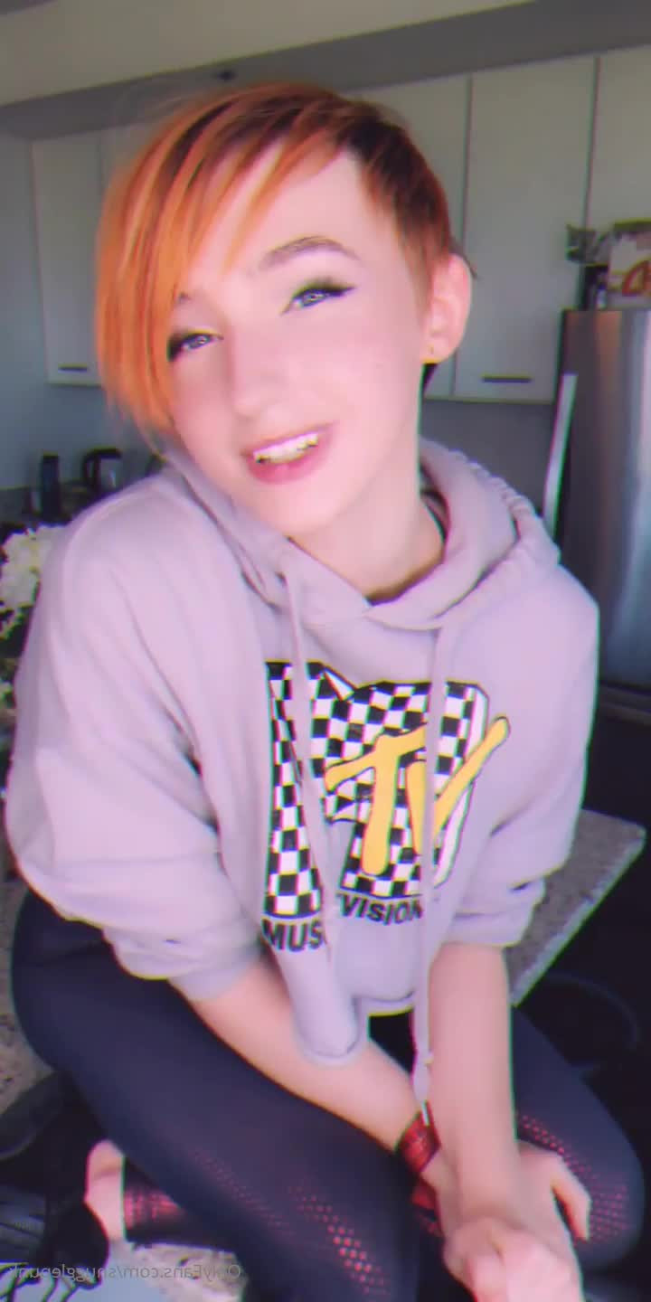 Snugs 🦋 [ snugglepunk ] - Do you like my nails