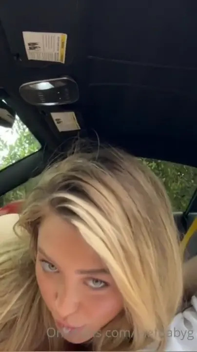 Stefanie Knight Ride A Dick In A Car