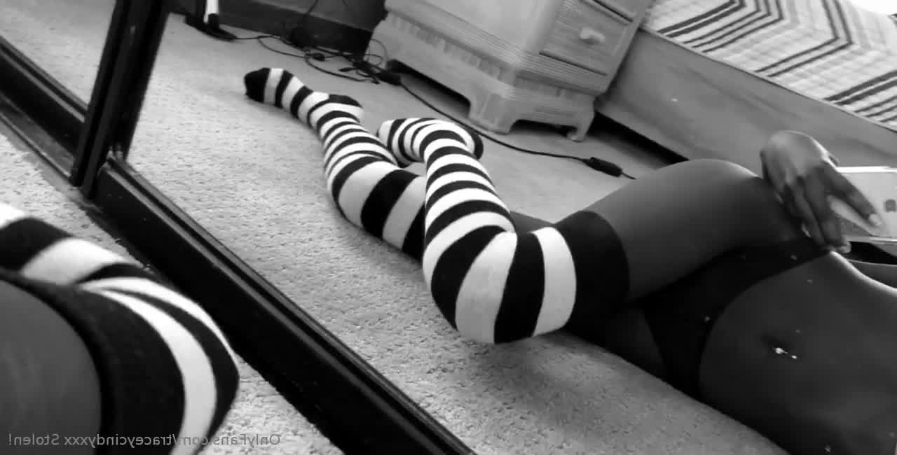 𝐘𝐎𝐔𝐑 𝐏𝐄𝐓𝐈𝐓𝐄 𝐆𝐅💝 [ traceycindyxxx ] - Watch me getting pounded by my husband… 🍑🍆 - ePornLeak