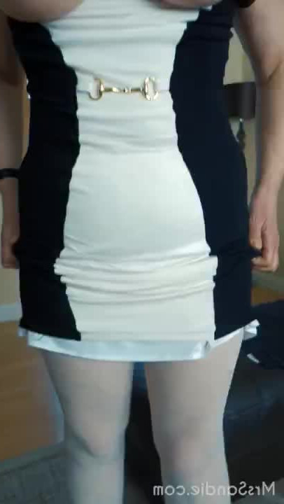 Mrs Sandie [ mrssandie ] - In a fcknnn mood 🍑 - ePornLeak