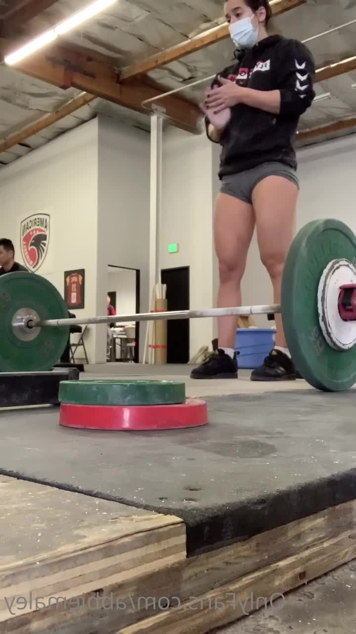 Abbie Maley [ abbiemaley ] - Where s my Chicago ppl at