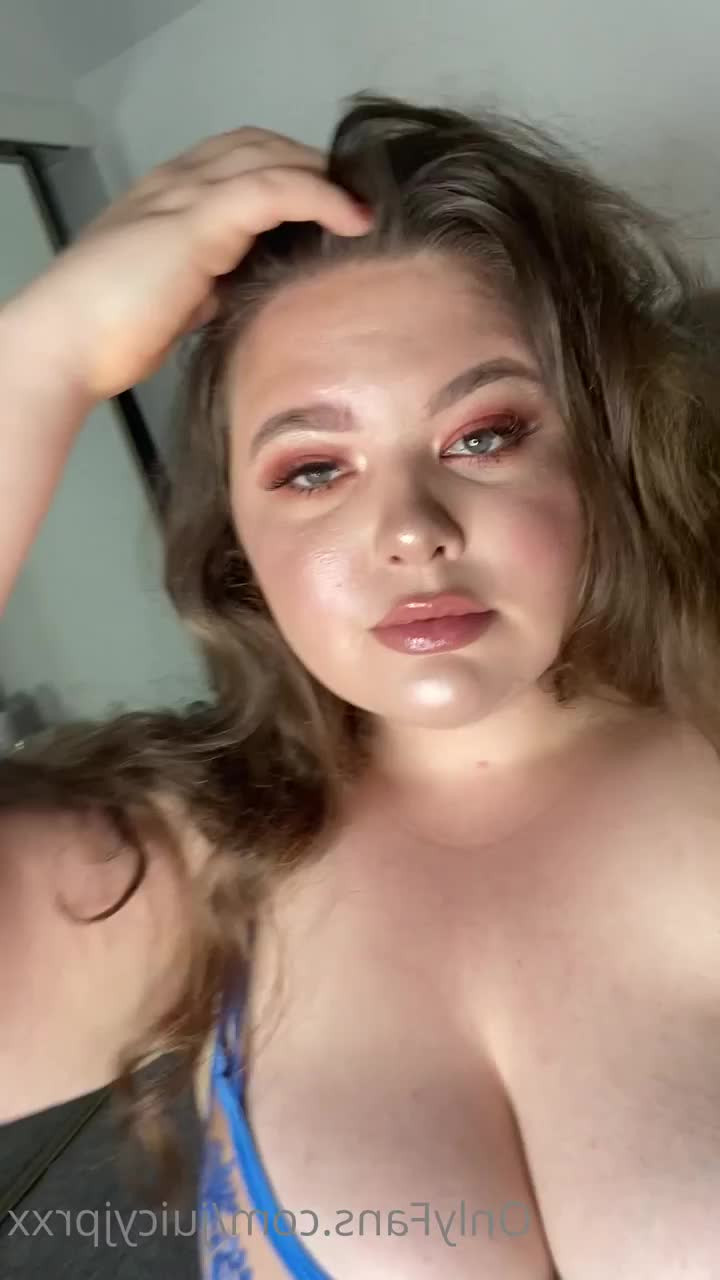 JENNY ✨ SEXTING & VIDEO CALL QUEEN [ juicyjprxx ] - feels good to get out of these work clothes when i get home