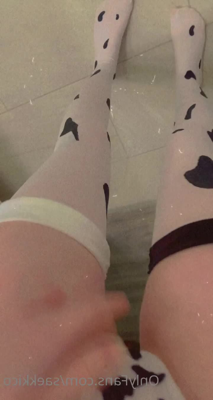 Saekki [ saekkico ] - Come sniff my fat jock bulge, you dirty fucking pig 🐷 inhale my