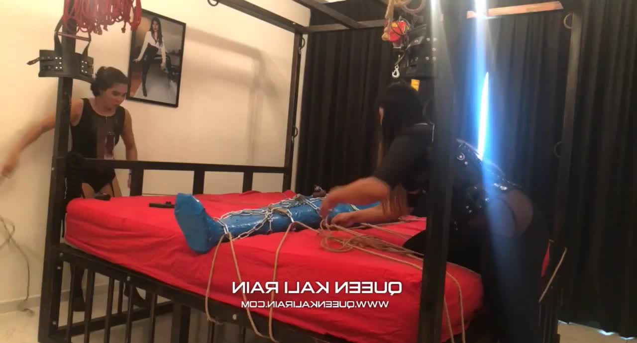 Queen Kali Rain [ rainqueenkali ] - Behind the scenes at Chaturbate shoot