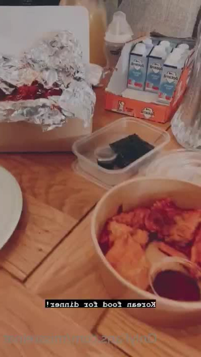 Reina [ missreinat ] - i fell asleep to brainwashing files oop  pussy   asshole   edging