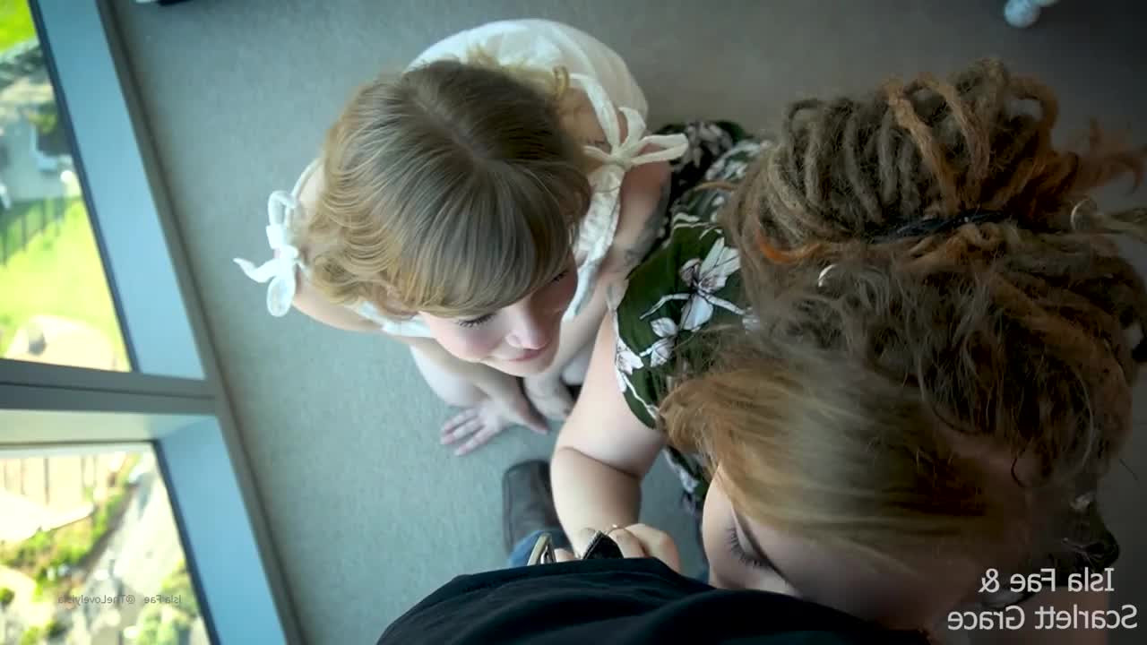 Isla Fae [ thelovelyisla ] - Comment if you think I m hot