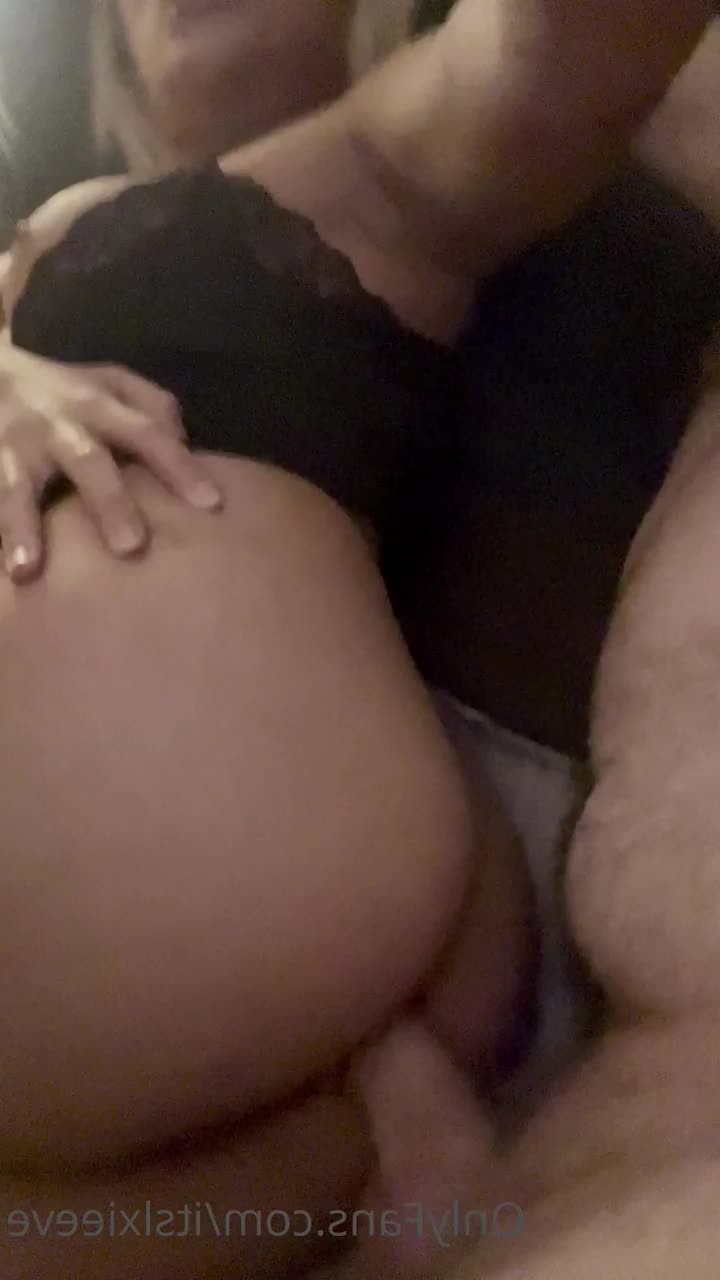 Lexie Eve [ itslxieeve ] - Te gustaría ver el contenido de esta foto    Has click en el enlace - ePornLeak