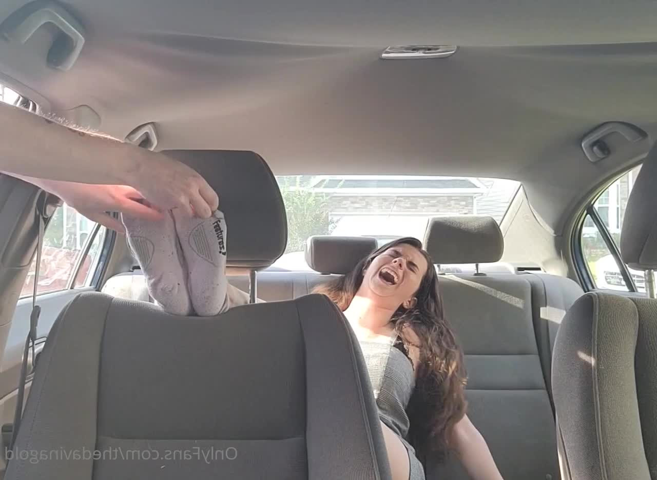 Davina [ thedavinagold ] - Would you fuck my ass, daddy?