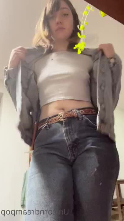 Uni Dream [ unicorndreampop ] - I promise these flats are the right size  But my feet look like they