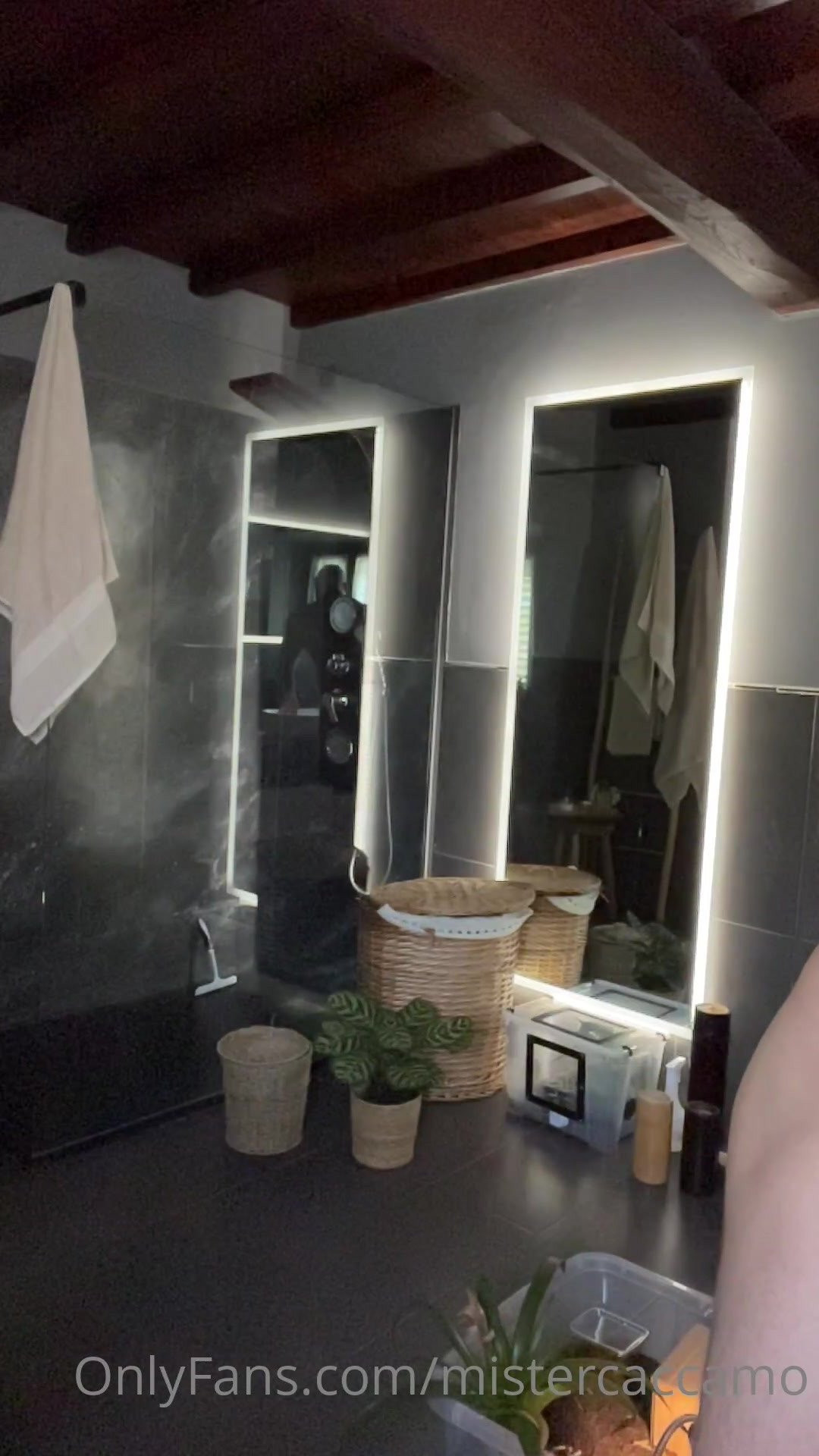 Mistercaccamo - Time for something in underwear... 😏 but don't worry... it's 1/3 - ePornLeak