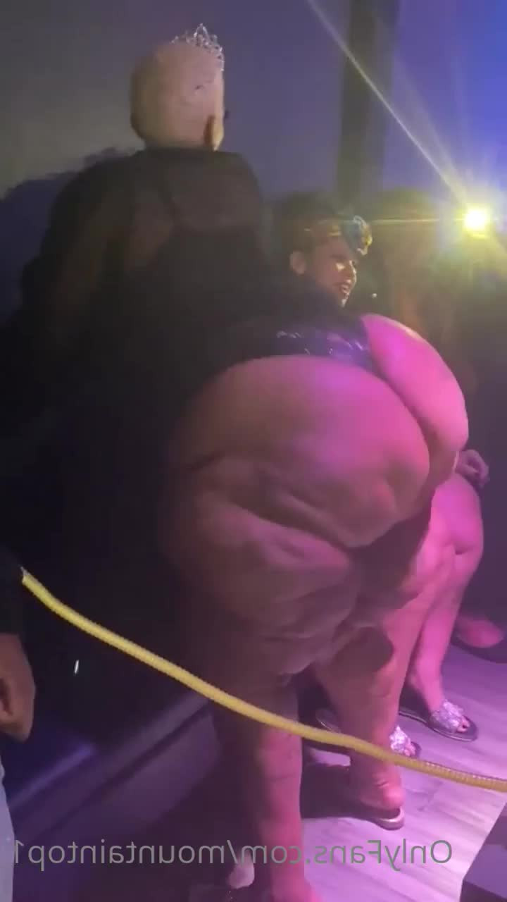 86inchesofbooty [ mountaintop1 ] - Good morning   Rise and Shine  Only 5 more days til I get my booty