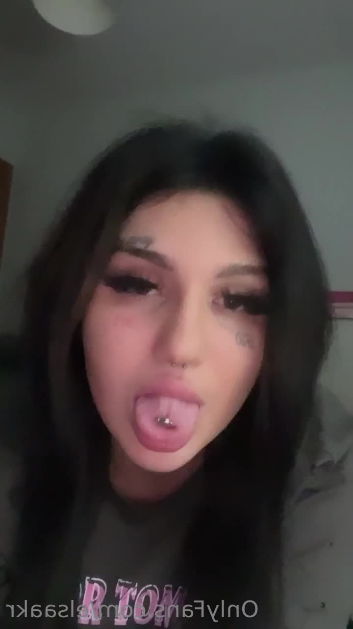 Ελισάβετ Καραπαναγιωτίδου [ elsaakr ] - RED LIGHT GREEN LIGHT