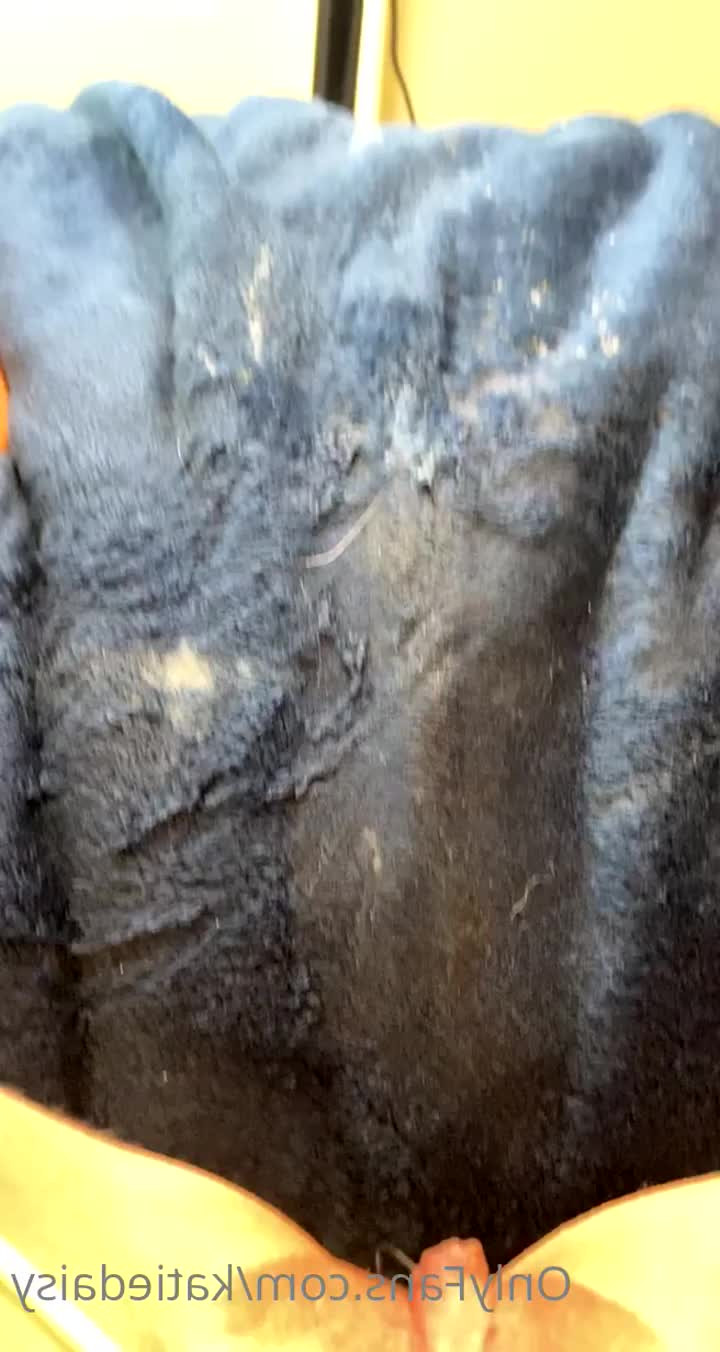 𝒦𝒶𝓉𝒾ℯ [ katiedaisy ] - Ready to have us both sitting on your cock? 🔥 Pronto pra ter nós