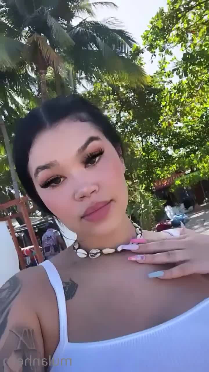 Mulan Hernandez [ mulanhern ] - Termine de hacer un poco de ejercicio   Ven a verme https onlyfans