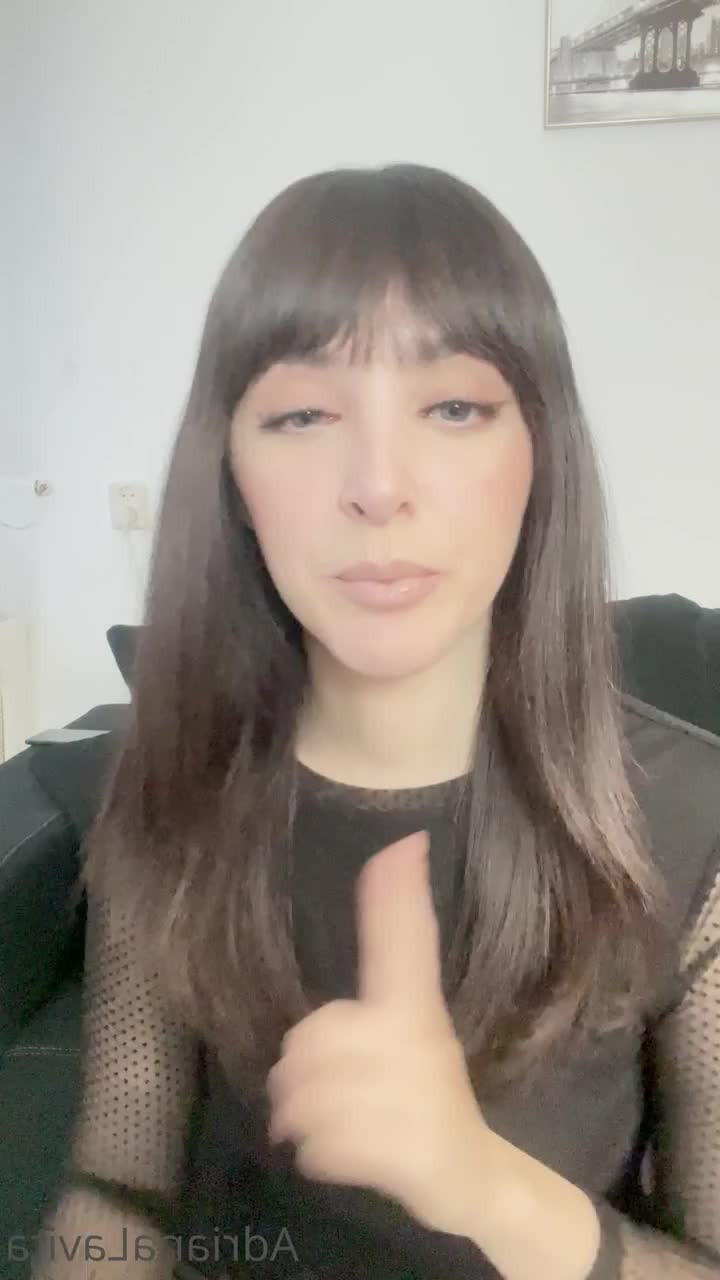 Adriana [ adrianalavita ] - Goog morning X 🤩