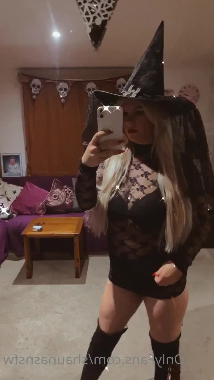 Shauna 💋🌸💦 [ shaunasnsfw ] - Pretty in pink 💗