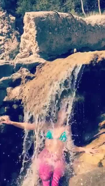 Christie Stevens [ christiestevens ] - We've got some noisy neighbors, but guess what? We gonna scare them