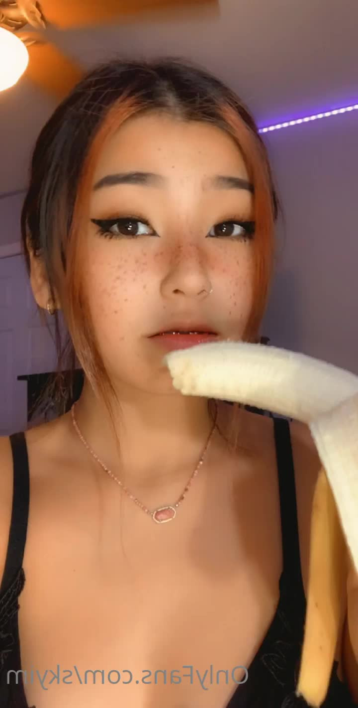 🤍 [ skyewrld ] - Strip Clip