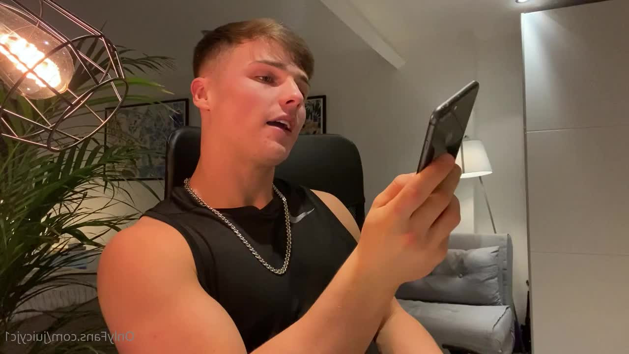 JUICY J🍑 0.25% [ juicyjc1 ] - Ca vibre dans mes fesses - ePornLeak