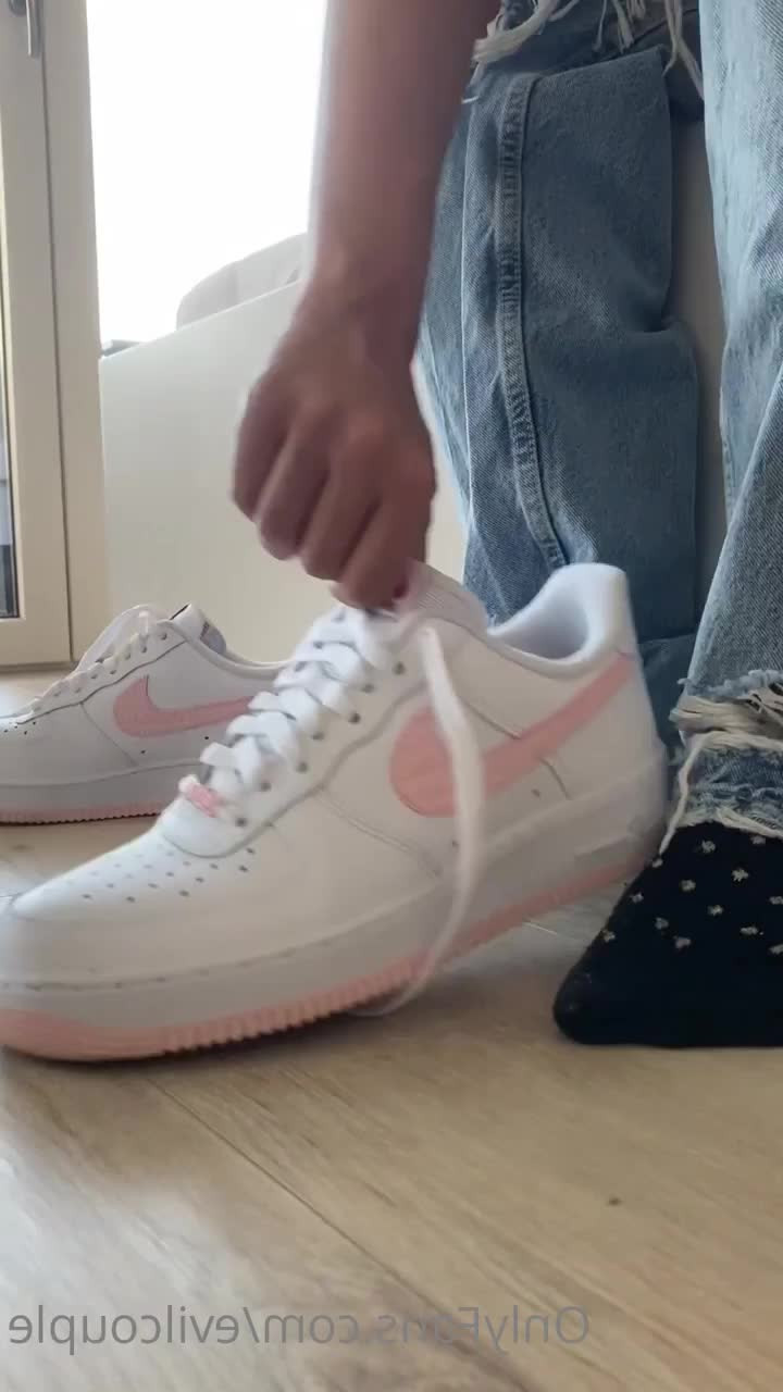 EvilCouple - Throwback    Do you like my Teddy