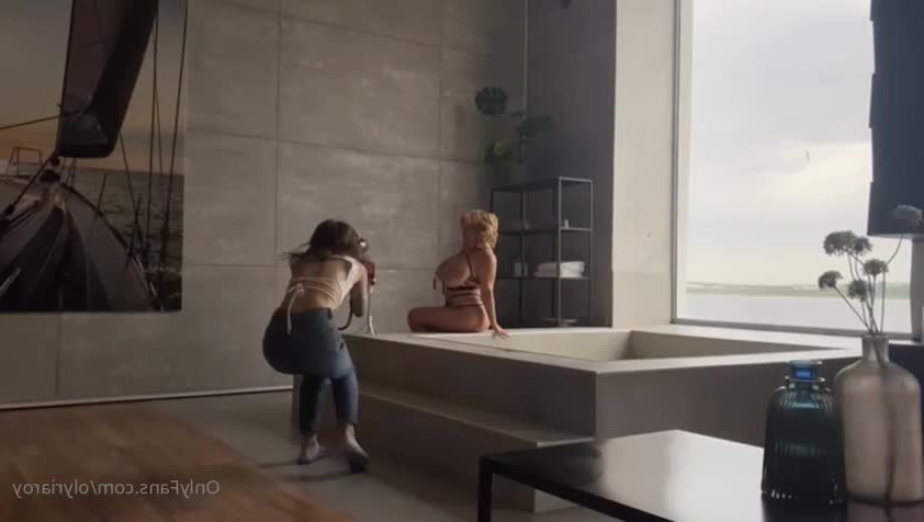 Olyria Roy [ olyriaroy ] - Comparisons from my recent weigh in💖👏🏻 January 2021 -