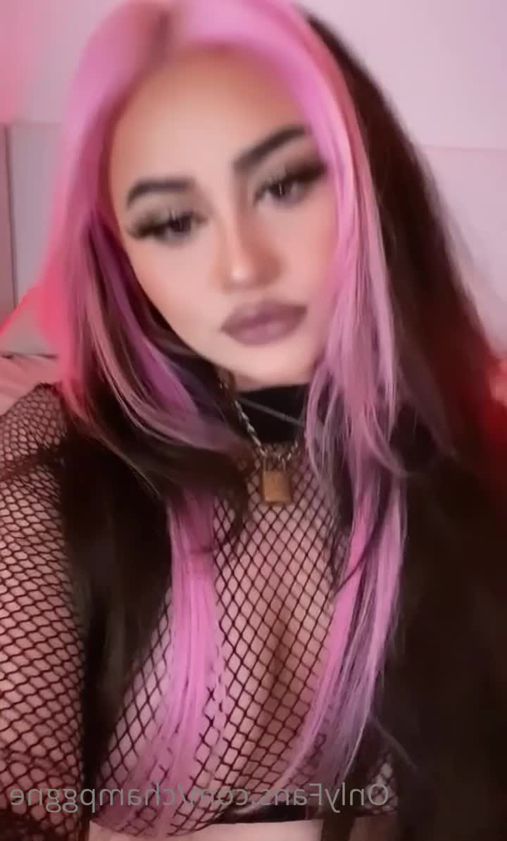 Champagne [ champggne ] - Hold these for me? - ePornLeak