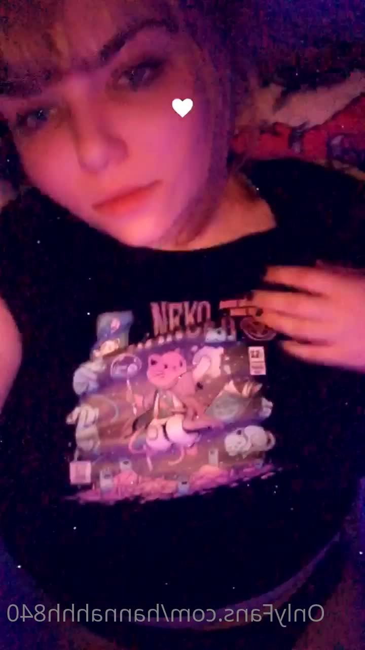 Hannah Bee 🌻🐝 [ hannahbee840 ] - More anal training  I need the real thing in me