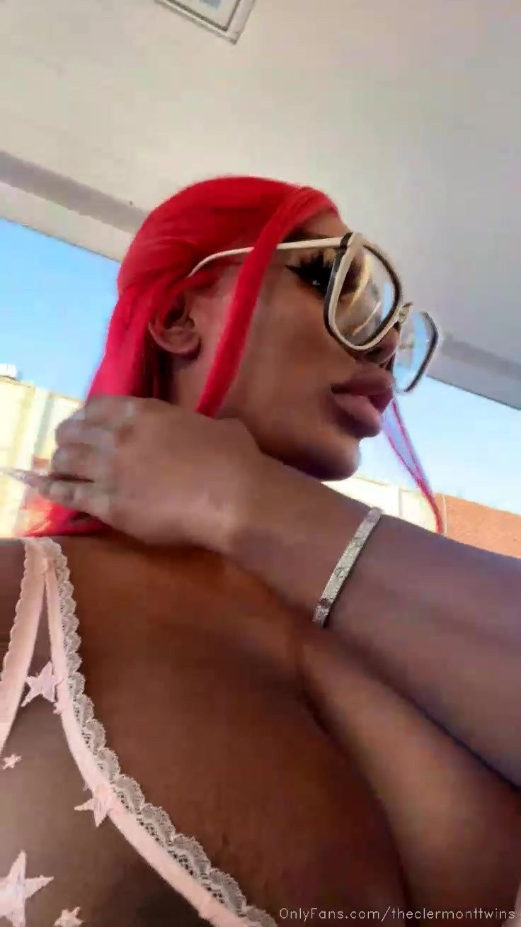 💋CLERMONT TWINS 💋 [ theclermonttwins ] - Haven’t been to a proper date in so long 😭😭😭😭 - ePornLeak