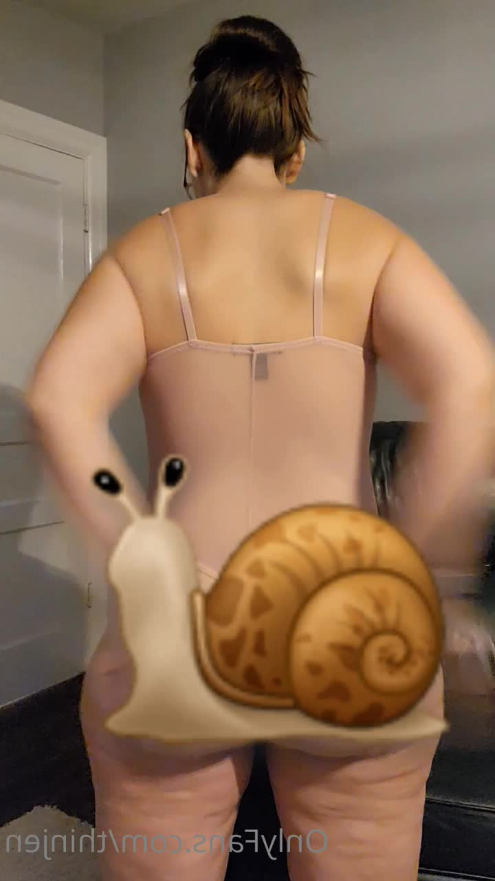 thinjen - https://www.youtube.com/watch… This is how I wake up 💕😋
