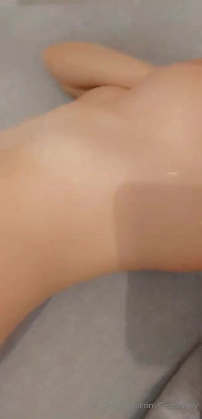 I love sexting ❤️ [ graceykay ] - My first gift from PornHub 💛🖤