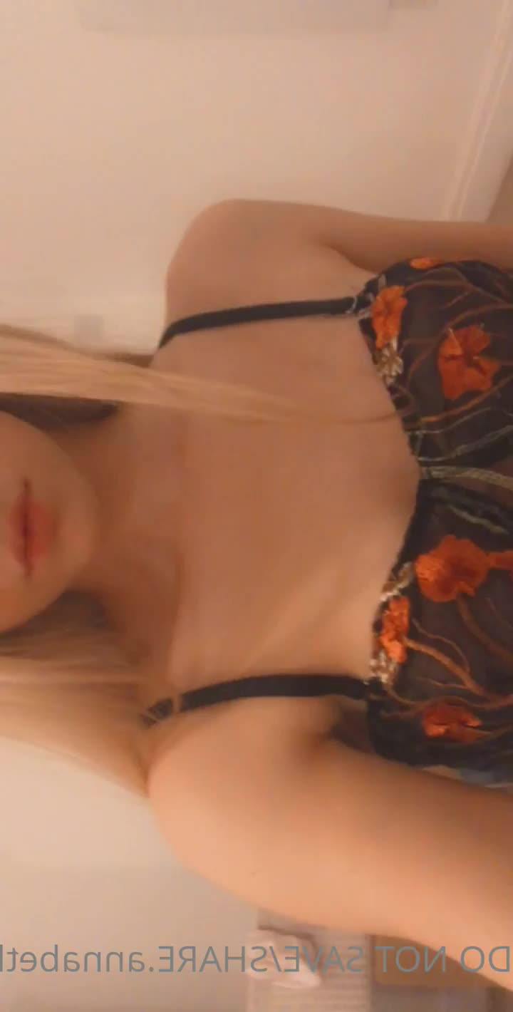 blondie💛 [ blondebaby777 ] - Spooky season never dies - ePornLeak