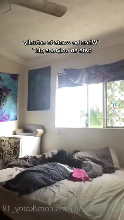 katey_18 - Fuck  fuck  fuck   ay sí papi  quiero que me llenes con tu lechita