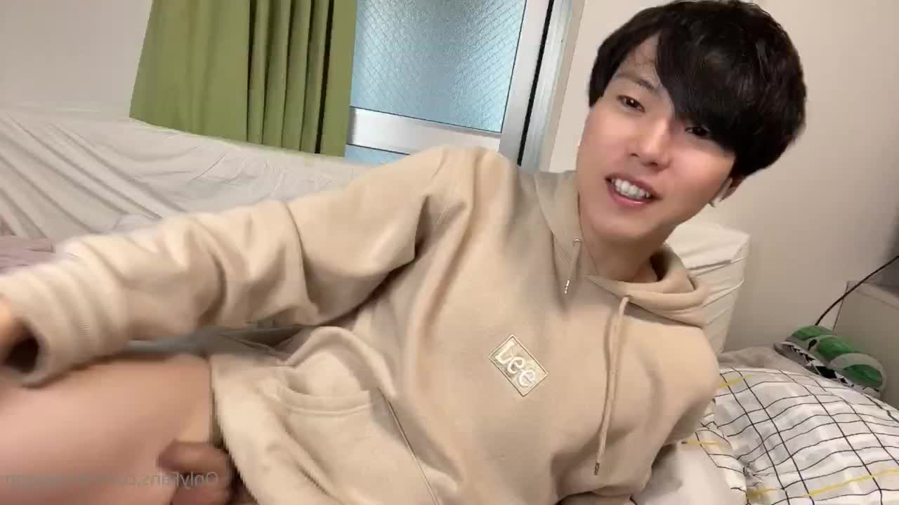 しょうちん/ShoppyJPN [ shoppyjpn ] - Its getting colder  wanna come make me warm with your cum