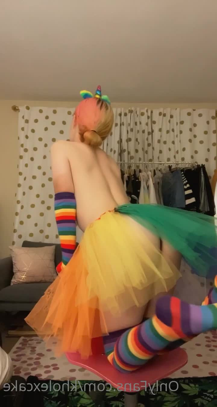 Khloe Cake [ kholexcake ] - lazy sunday  but also i found a few shots in this robe that are