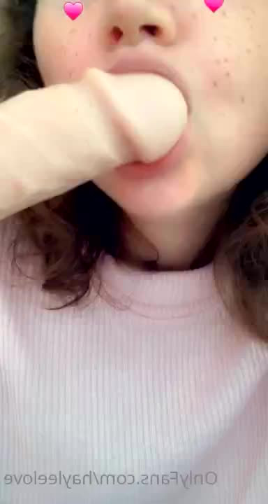 HayleeLove - would you spank me or use a paddle?