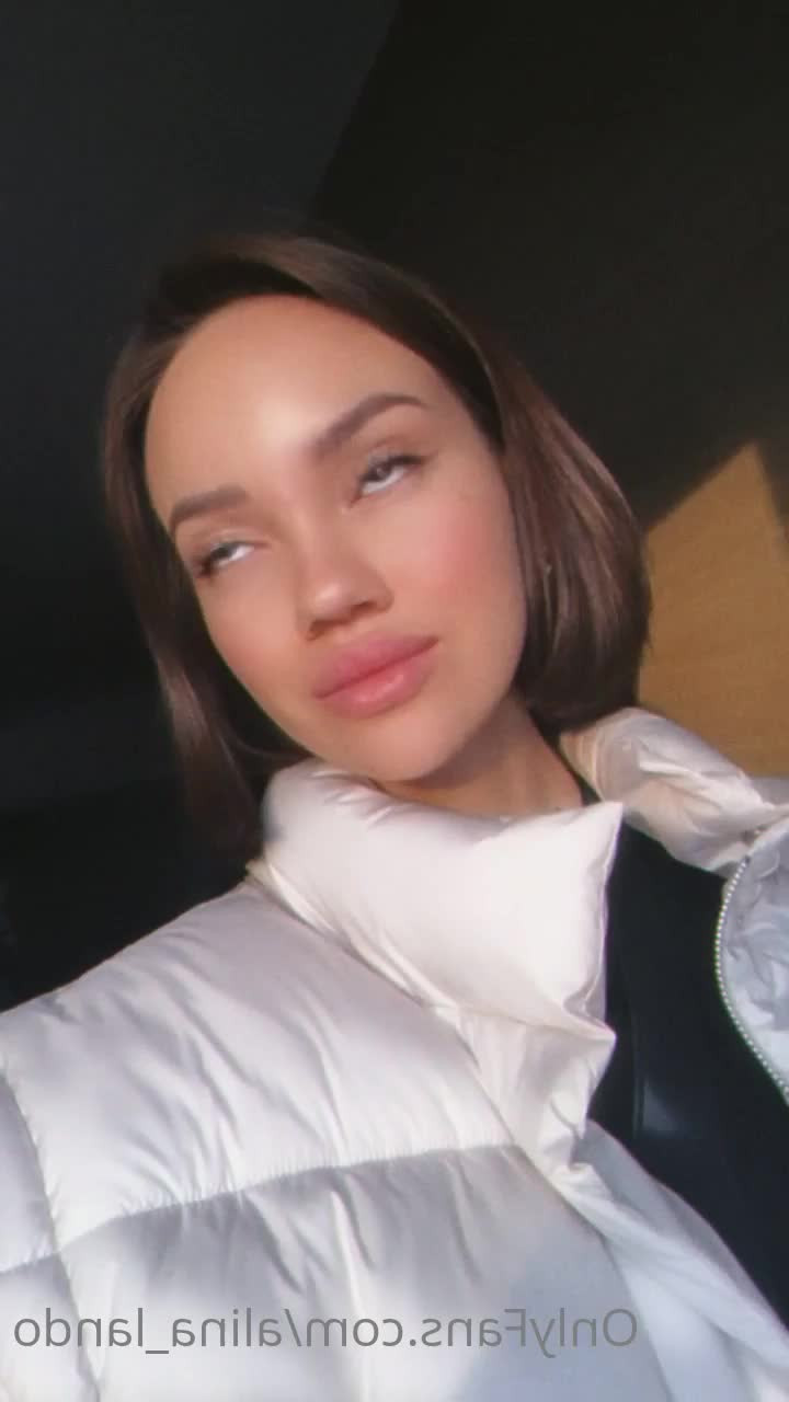 Alina Lando [ lando_alina ] - Just a few bath time selfies - ePornLeak