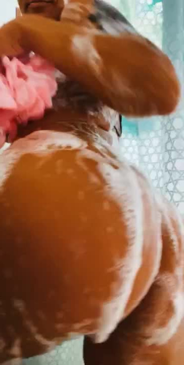 ᗷᗩ𝗂ᒪ𝖤Y [ lilmermaidxx ] - hi 😊