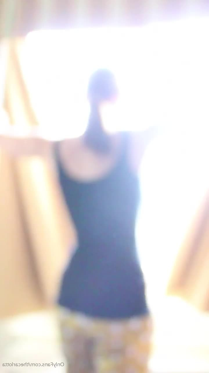 Carlotta Champagne [ thecarlotta ] - I just love being touched - ePornLeak