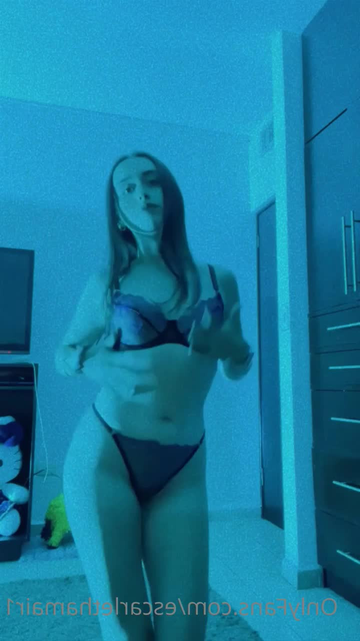 Escarleth Palacios [ escarlethamair1 ] - GOODMORNING!💋 I just wanted to thank everyone who has supported my - ePornLeak