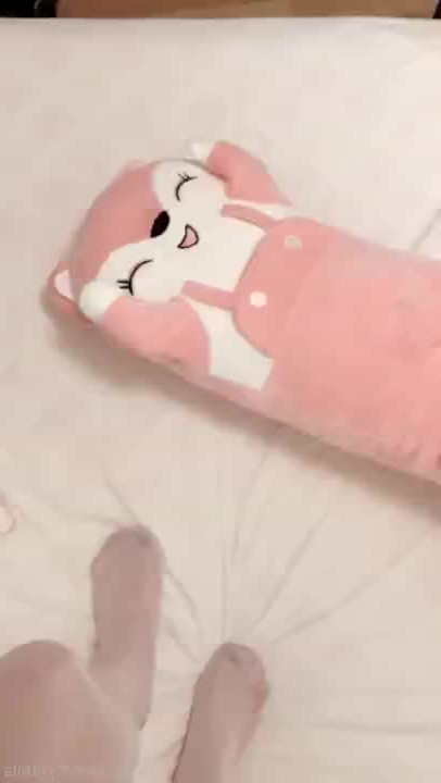 Cynthila - All clean and time to get ready for the day