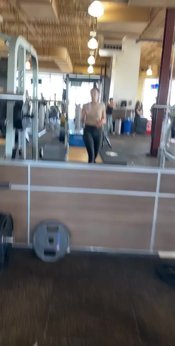 Bella Rolland [ bellarollandx ] - DP and I made it look easy 😈 - ePornLeak