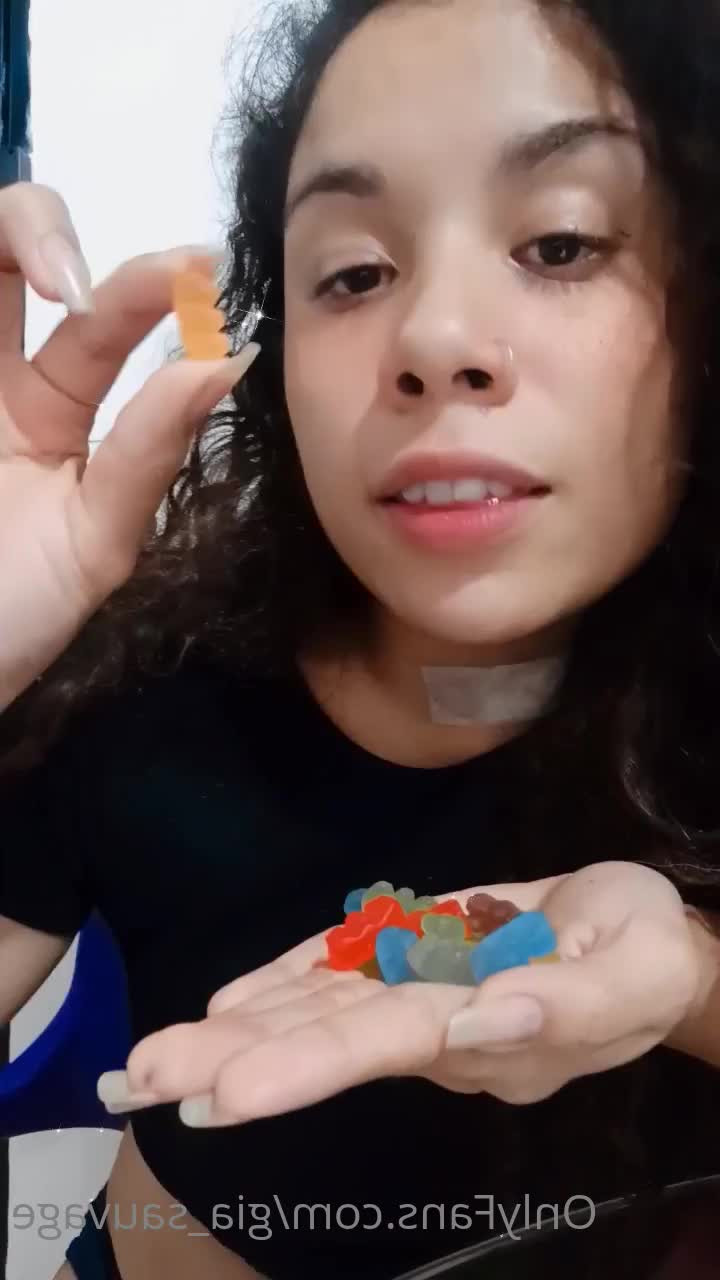 𝑮𝒊𝒂 𝑺𝒂𝒖𝒗𝒂𝒈𝒆 FETISH QUEEN⛓🦶🏼🍒 [ gia_sauvage ] - Wood morning! I’m about to get fucked by a big dick married nicca!