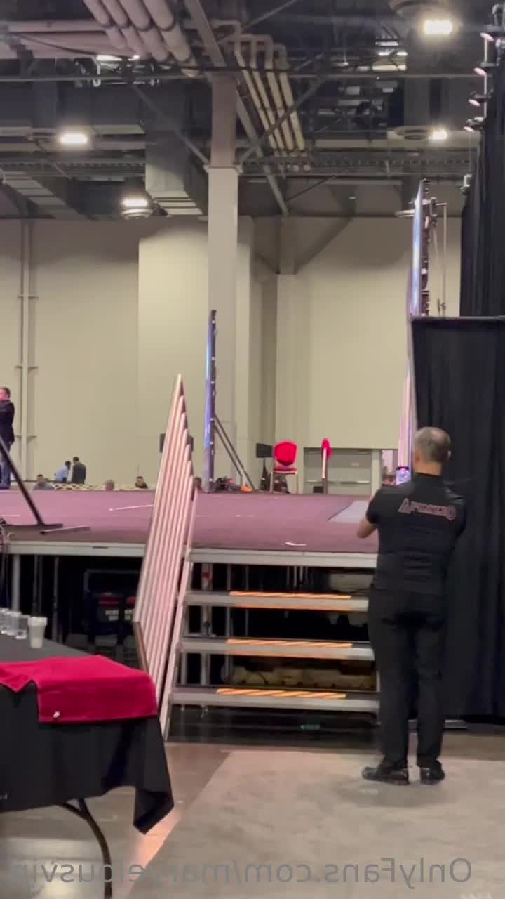 marvelousVIP - What’s on Netflix? 😘 - ePornLeak