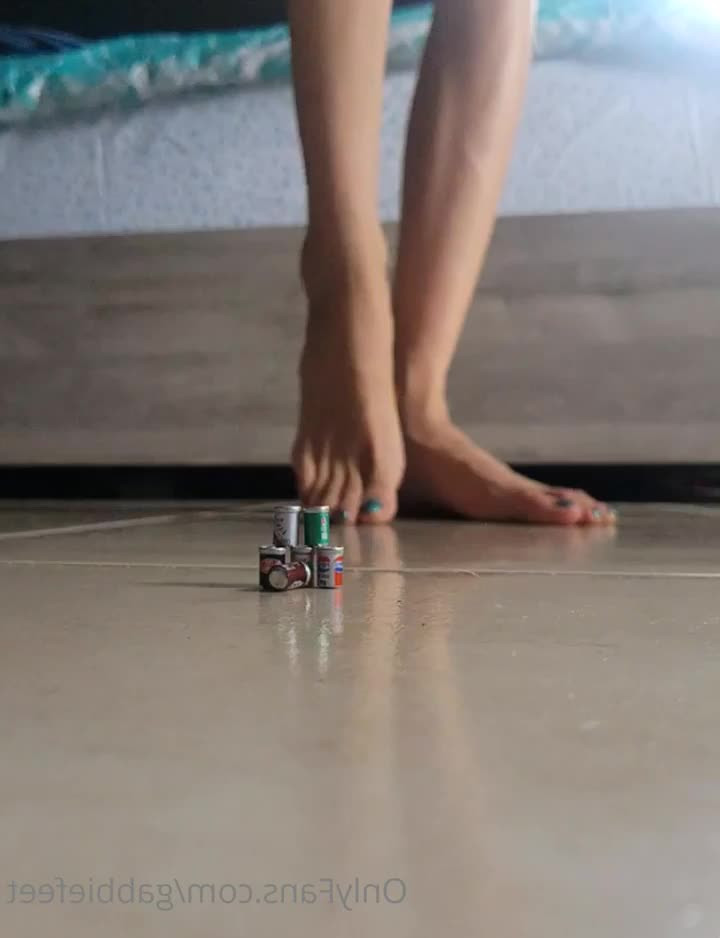 GabbieFeet - Got some new outfits  can t wait to show you guys