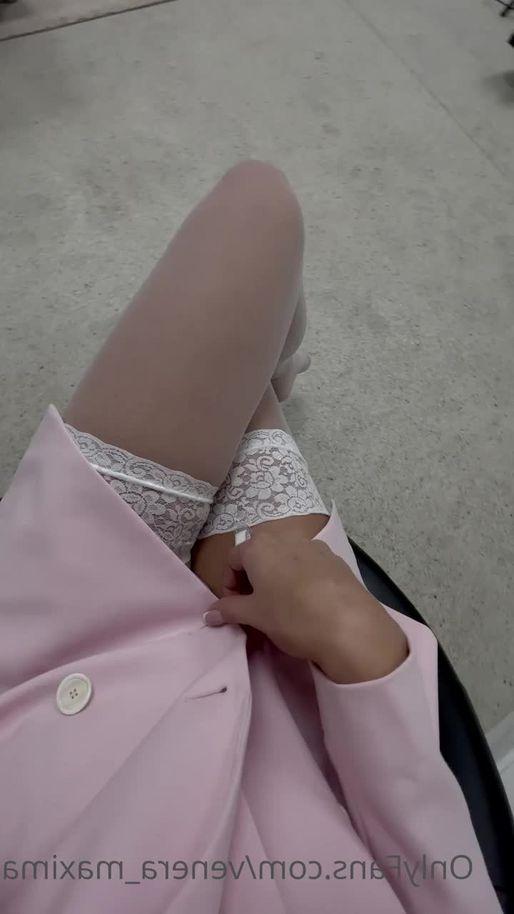 Venera_maxima - My mouth was made for sucking